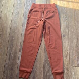 Avalanche sports pants